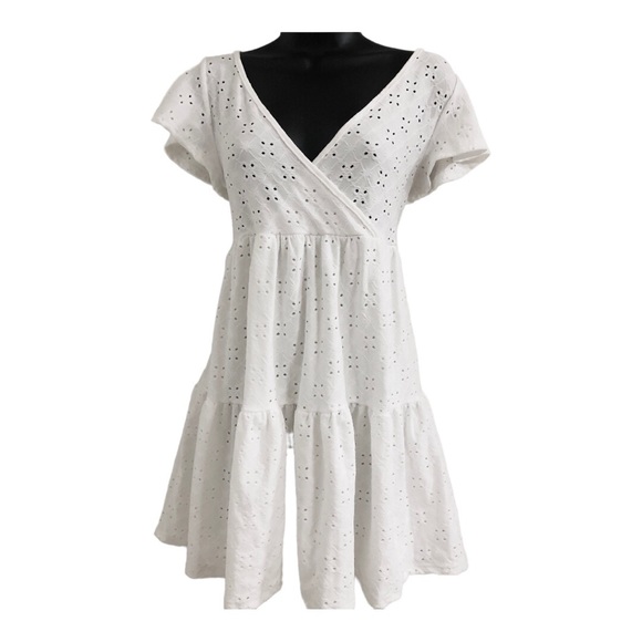 Jessica Simpson white eyelet babydoll tiered cap sleeve mini dress size medium - Picture 1 of 14